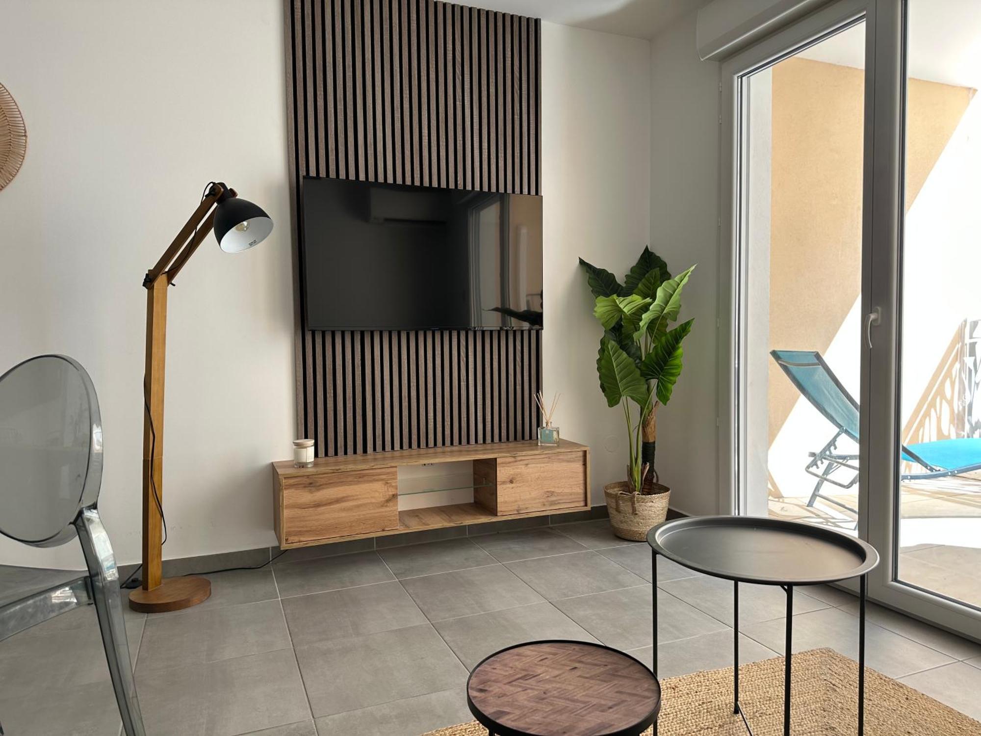 מנטון Bel Appartement Au Calme Avec Parking מראה חיצוני תמונה